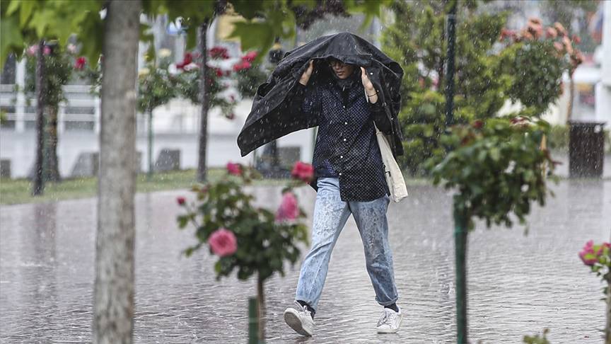 Yeni hafta soğuk başlıyor: Sıcaklıklar 5 derece birden düşecek! Meteoroloji’den sağanak ve fırtına uyarısı 2